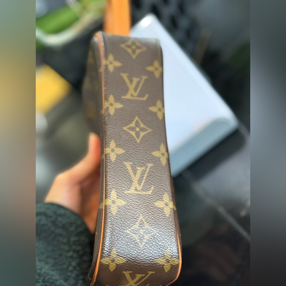 Sold❌LV Pochette Cite Monogram - Picture 8 of 14